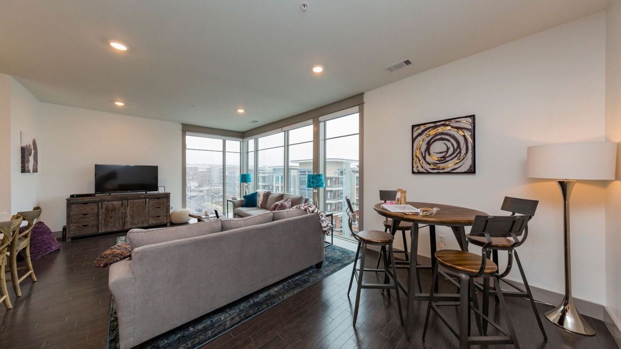 Photo of Livingroom in Melrose