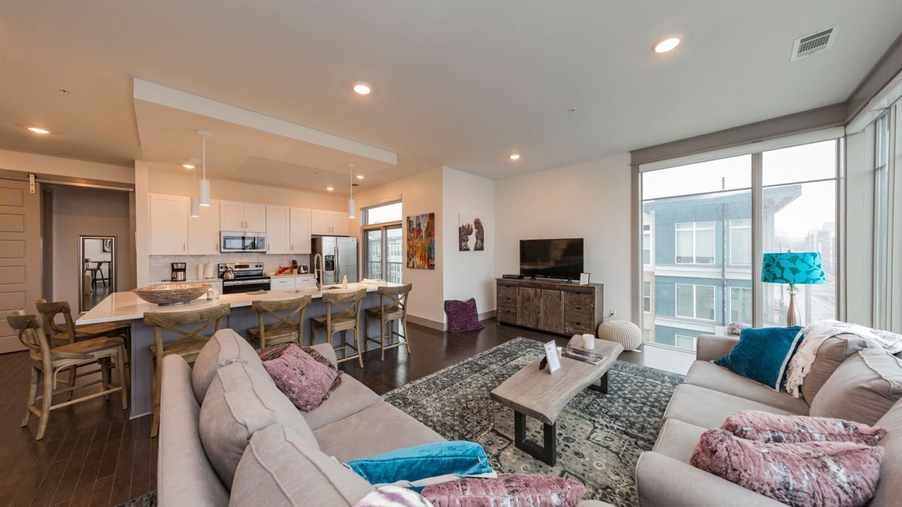 Photo of Livingroom in Melrose