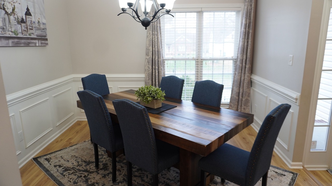 Photo of Livingroom in Stallings