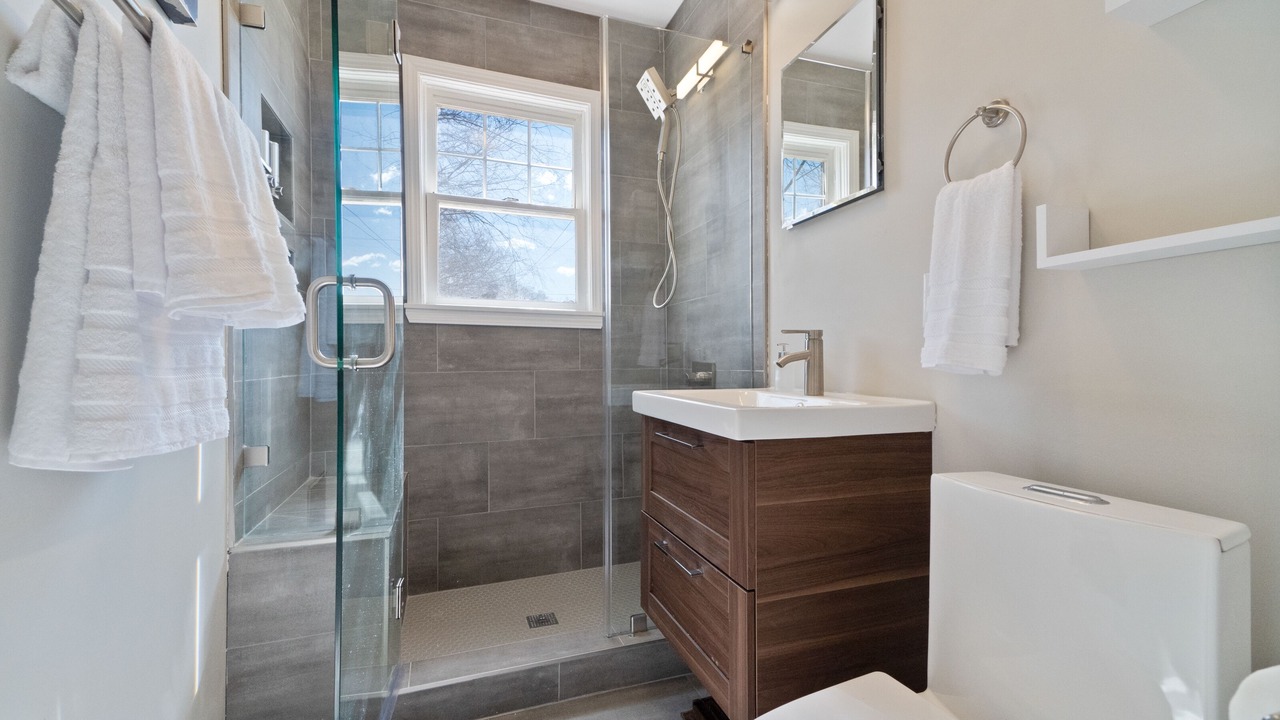 Photo of Bathroom in Wesley Heights