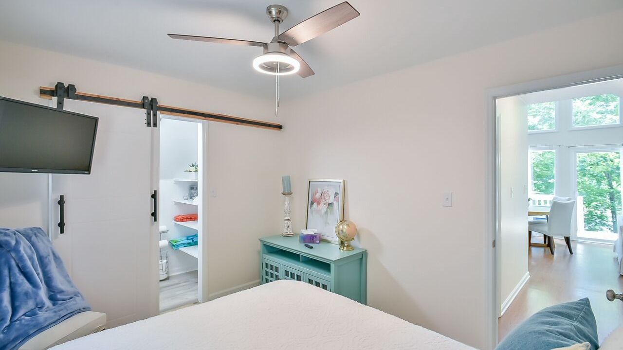 Photo of Bedroom in Roxboro