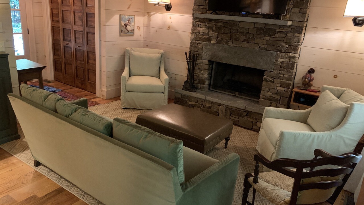Photo of Livingroom in Cashiers