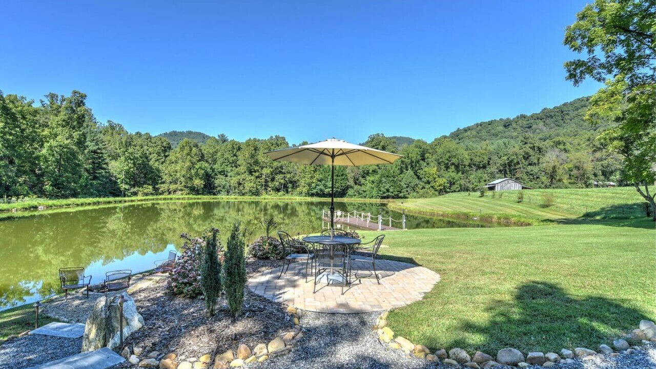 Photo of Outdoor in Weaverville