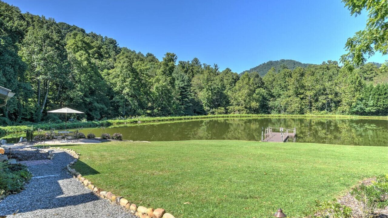 Photo of Outdoor in Weaverville