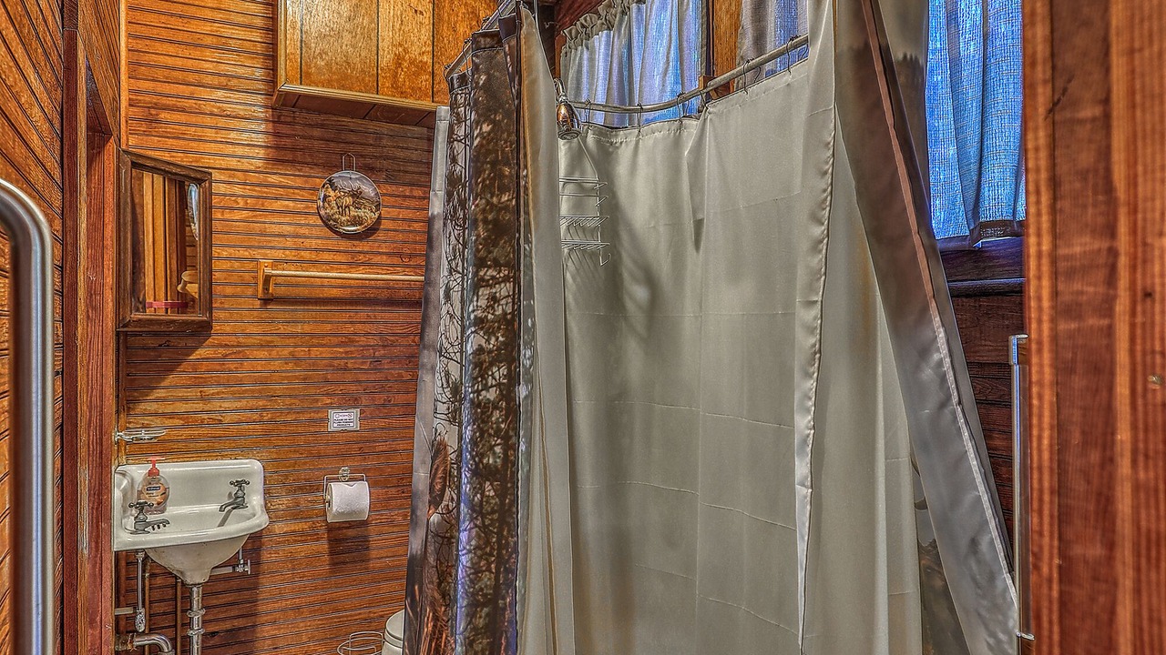 Photo of Bathroom in Lake Junaluska