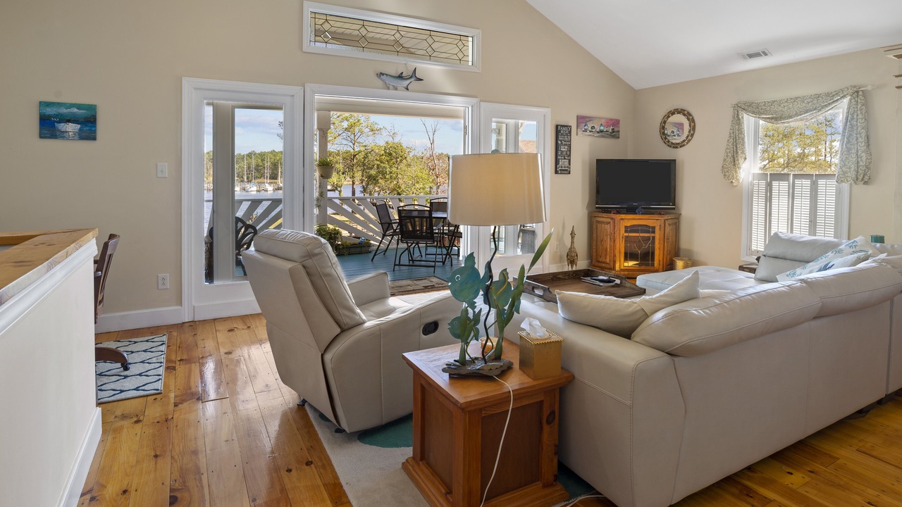 Photo of Livingroom in Oriental