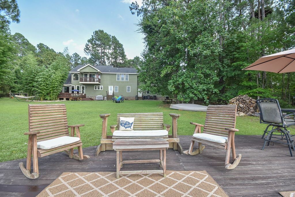 Photo of Outdoor in Olivia