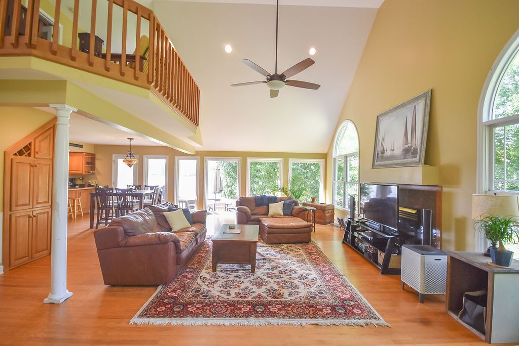 Photo of Outdoor in Olivia