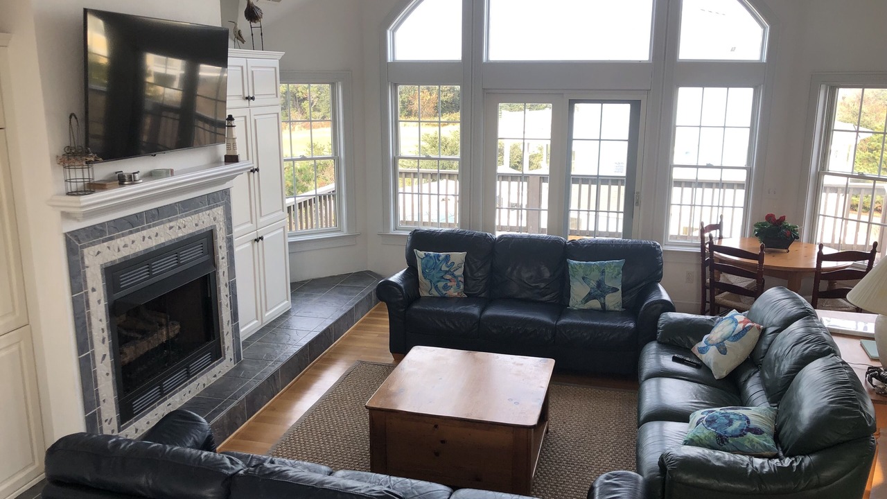 Photo of Livingroom in Corolla