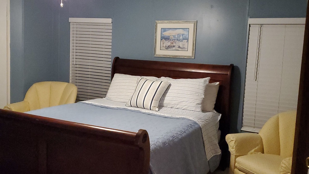 Photo of Bedroom in Davis