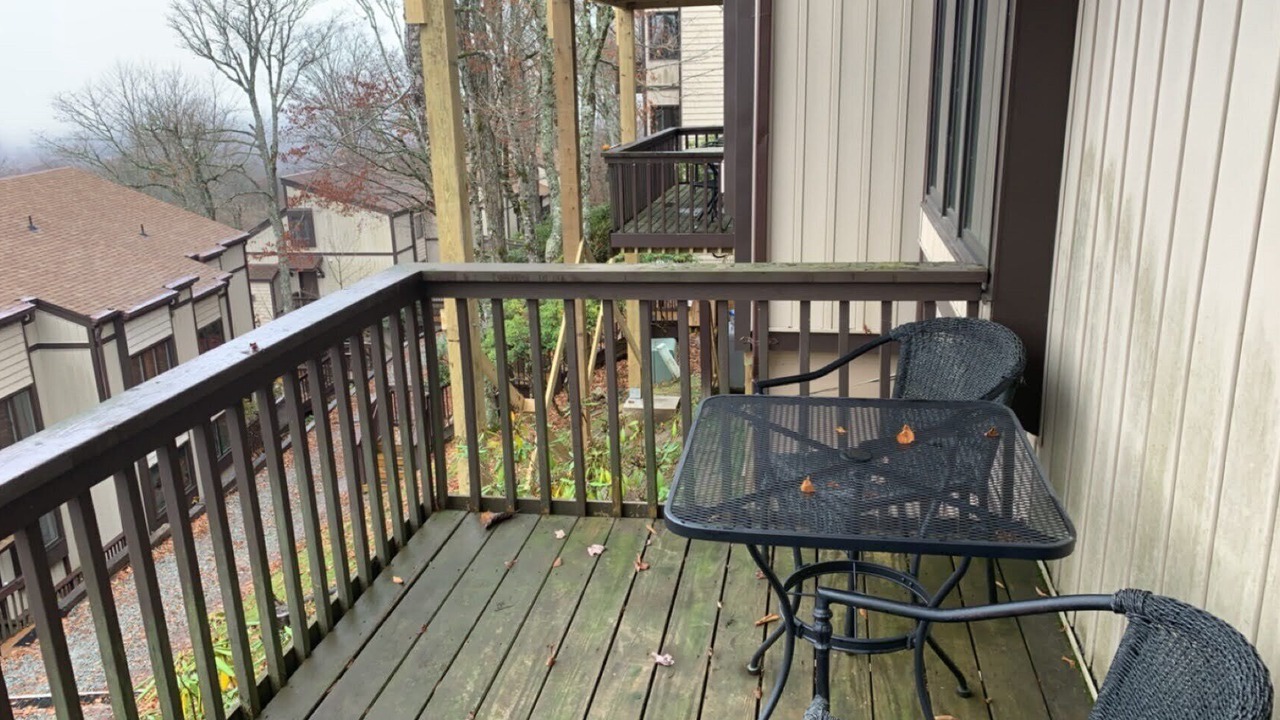 Photo of Patio Balcony in Beech Mountain