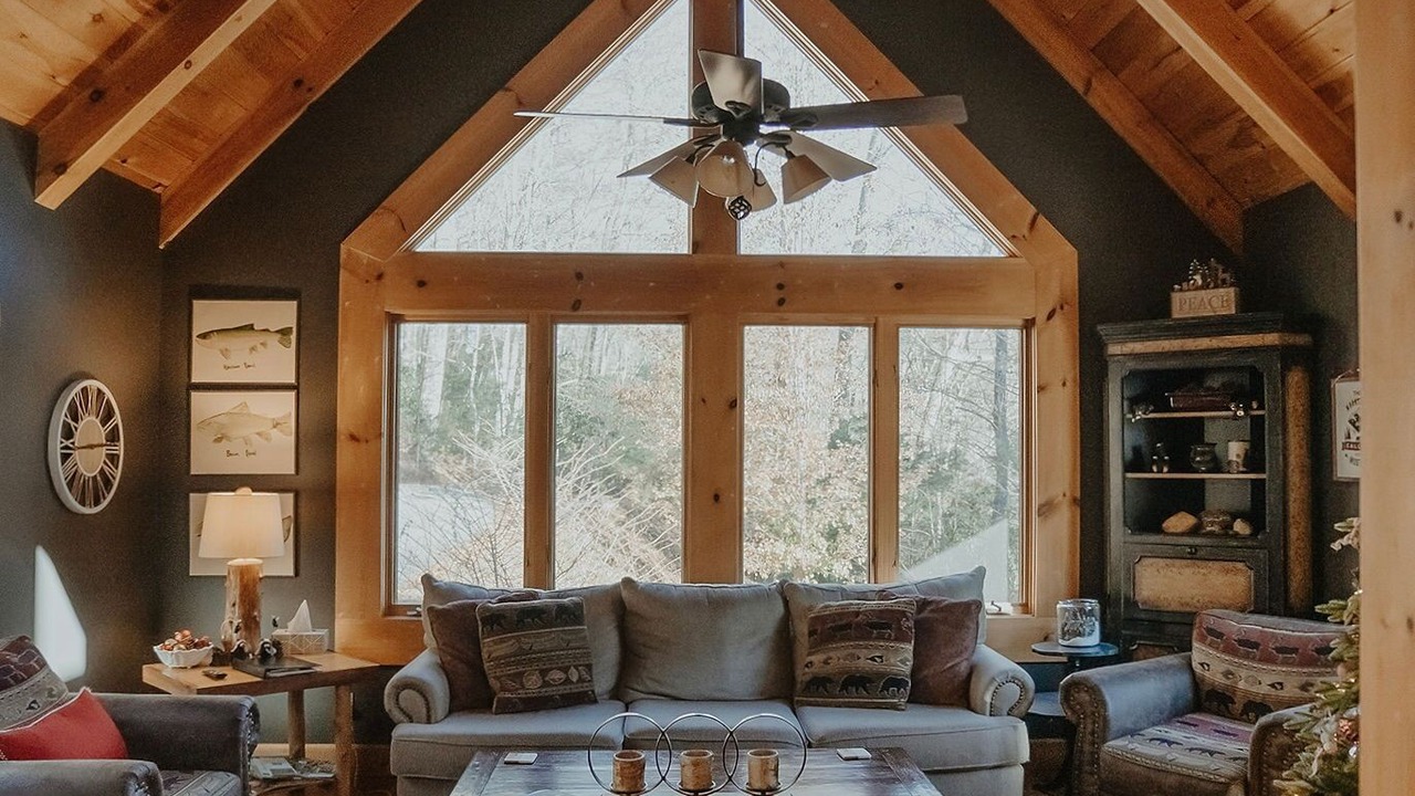 Photo of Livingroom in Lake Toxaway