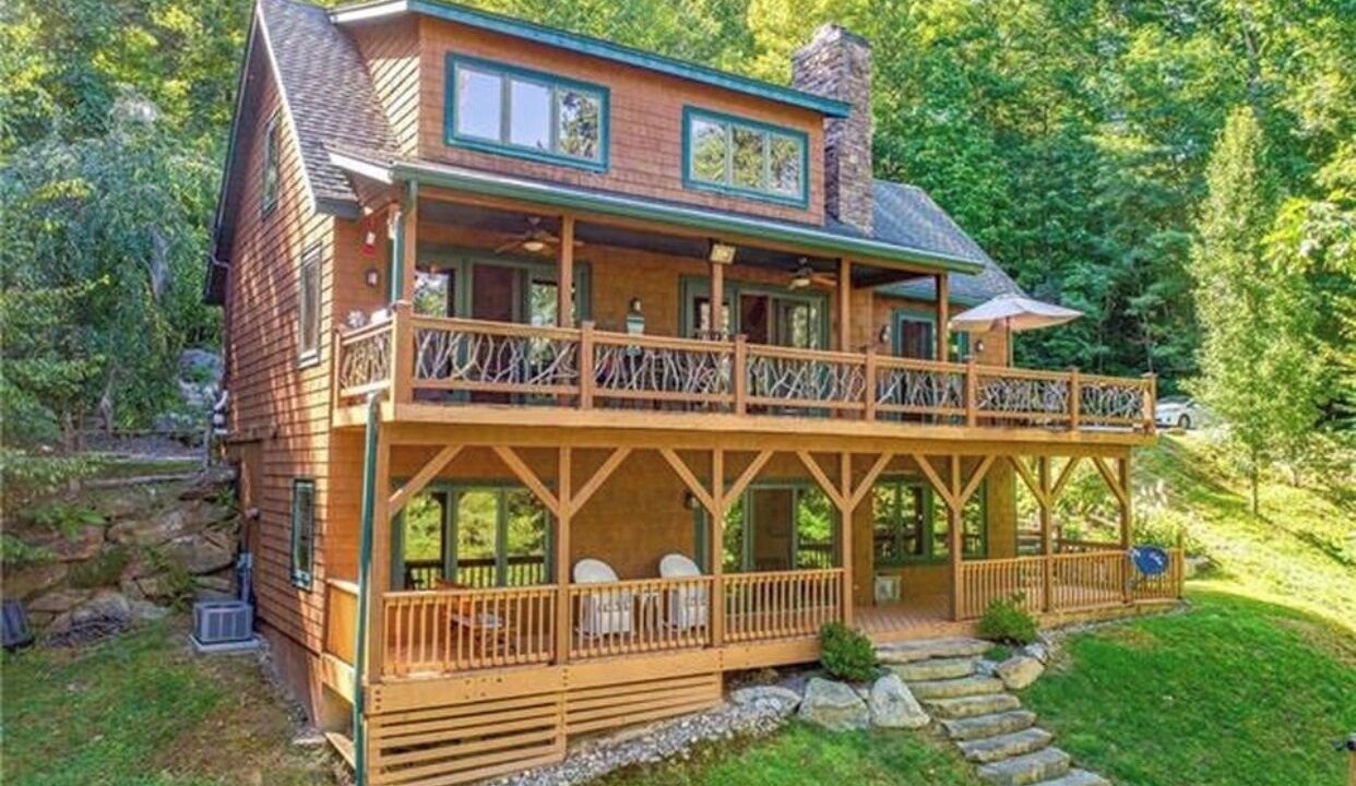 Photo of Outdoor in Lake Toxaway