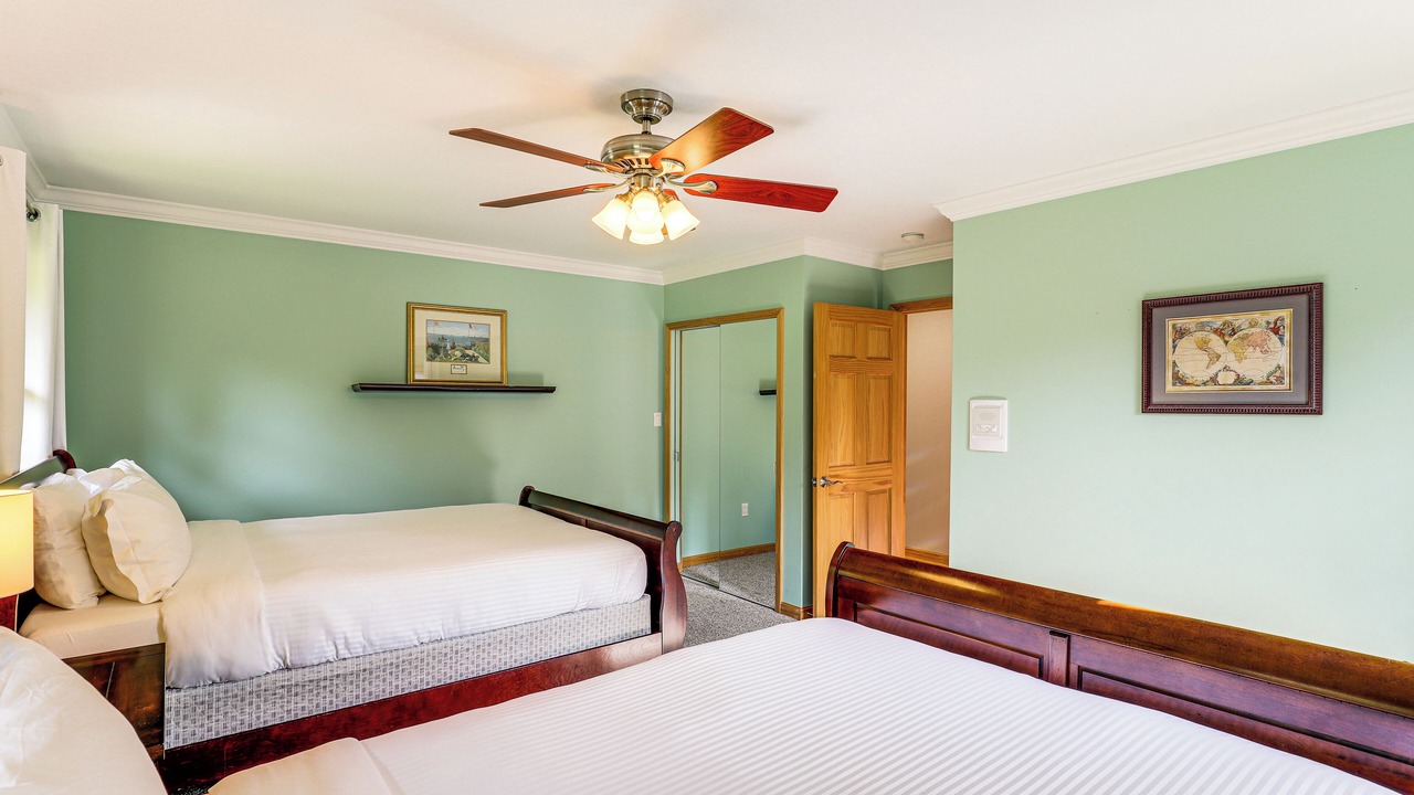 Photo of Bedroom in Swannanoa