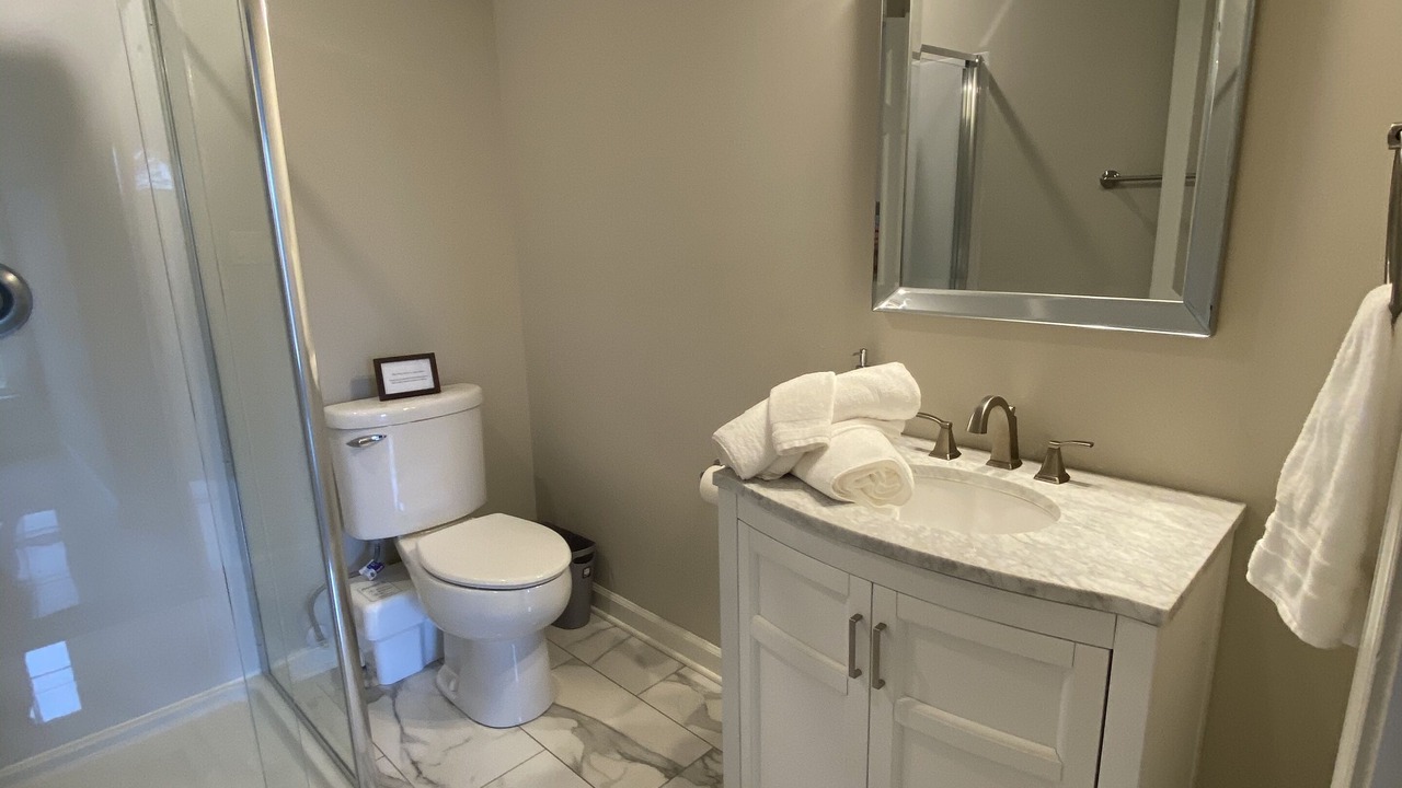 Photo of Bedroom in Troutman