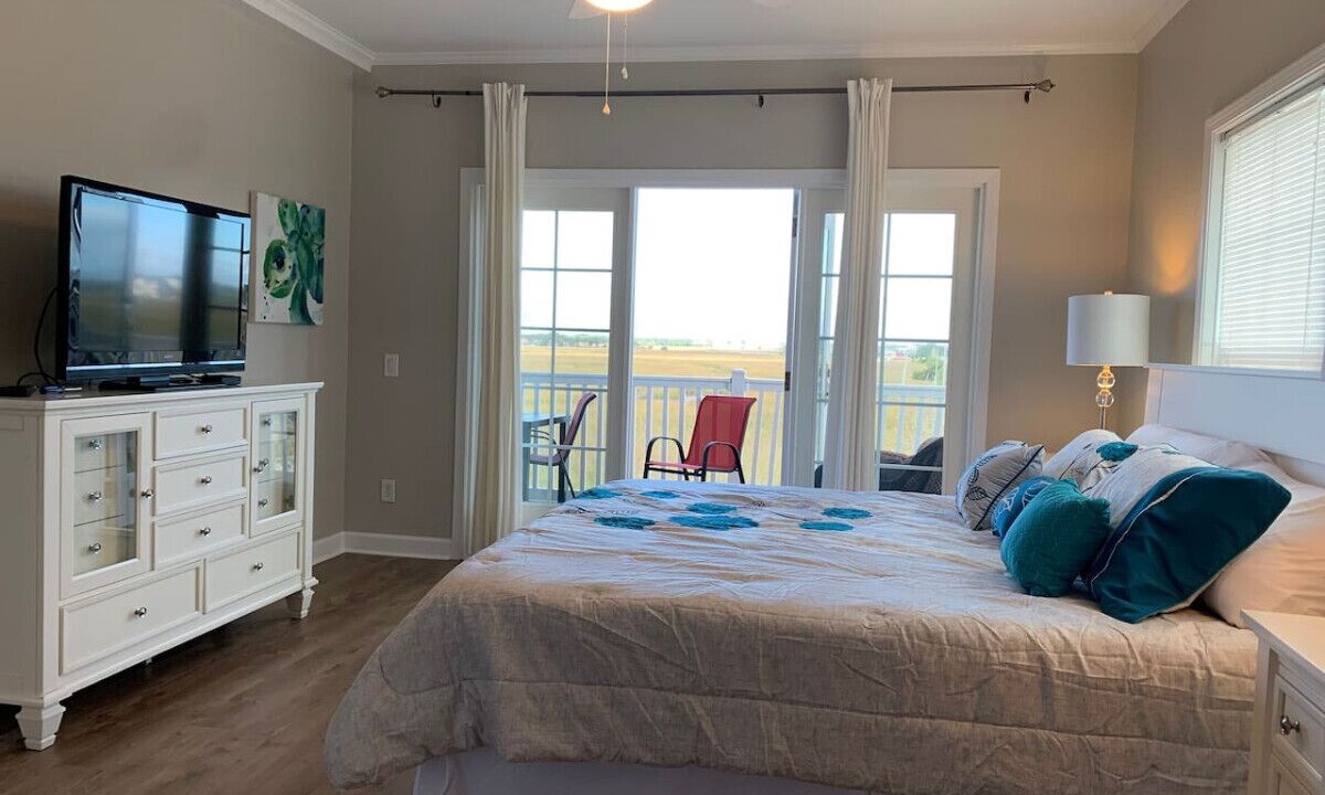 Photo of Bedroom in Folly Beach