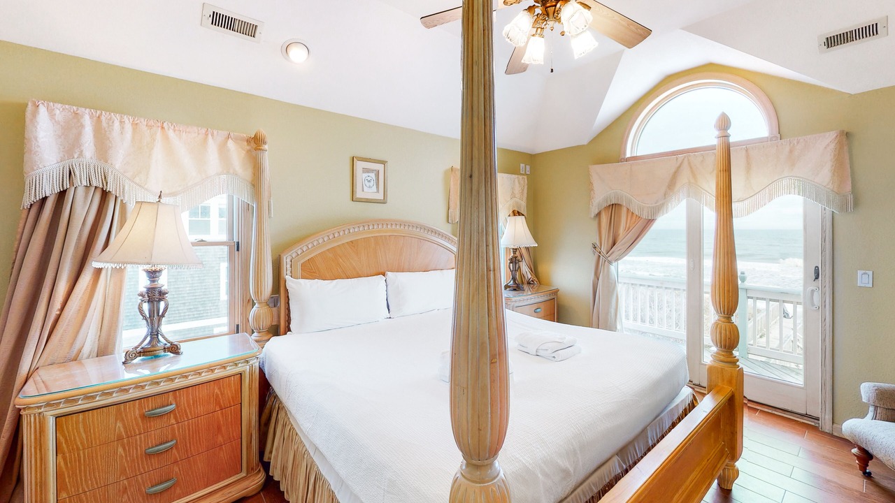 Photo of Bedroom in Ocean Hill