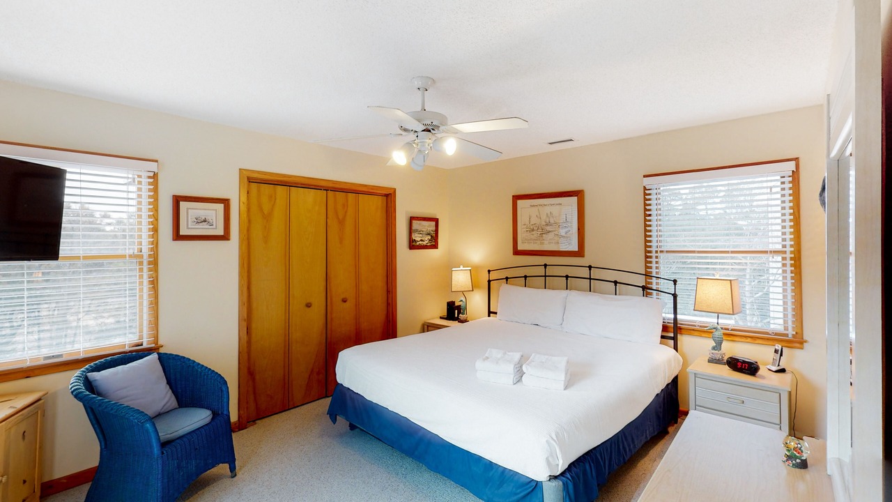 Photo of Bedroom in Corolla Village