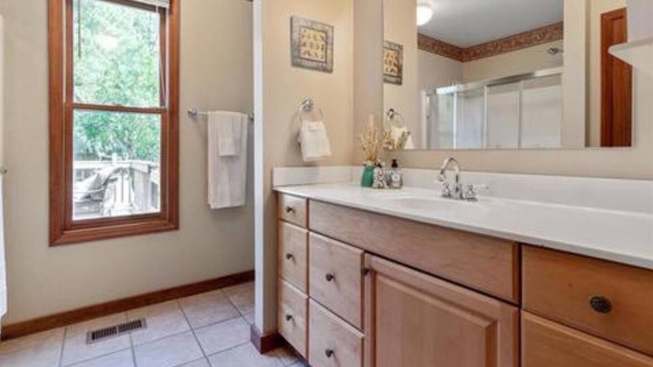 Photo of Bathroom in Apex