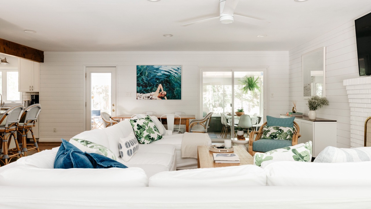 Photo of Livingroom in Southern Shores