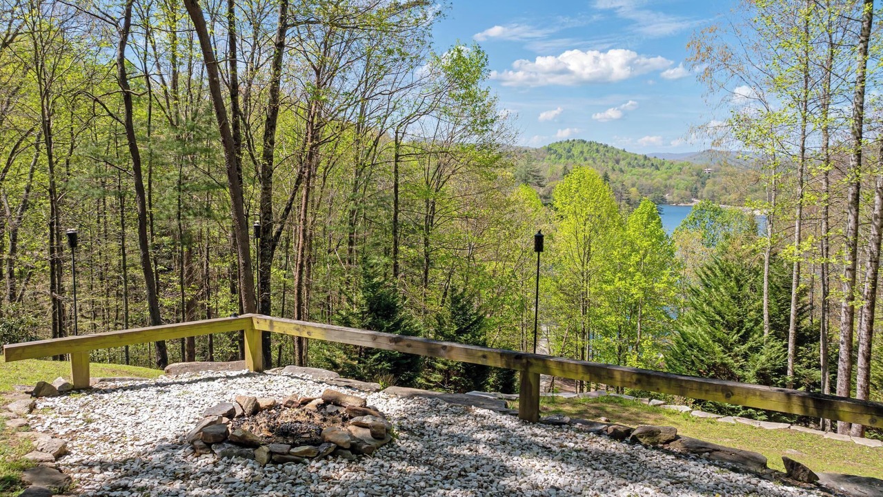Photo of Outdoor in Tuckasegee