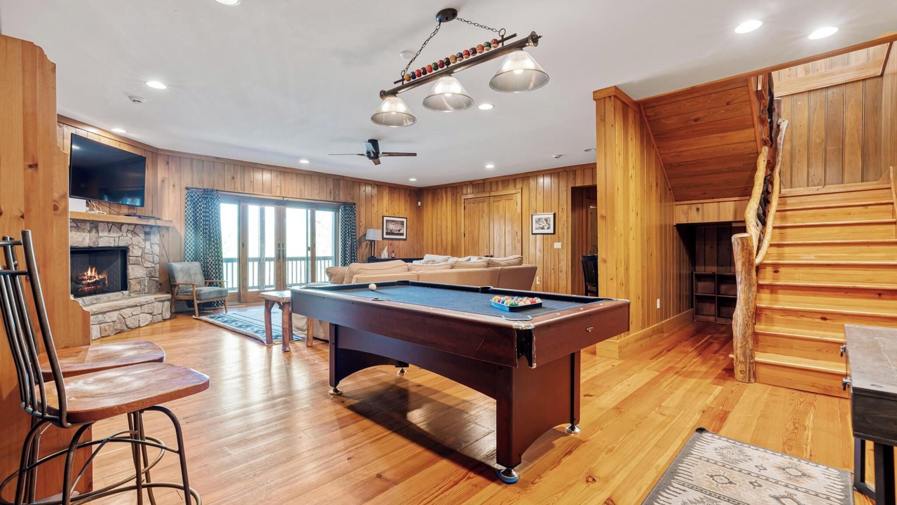 Photo of Bedroom in Tuckasegee