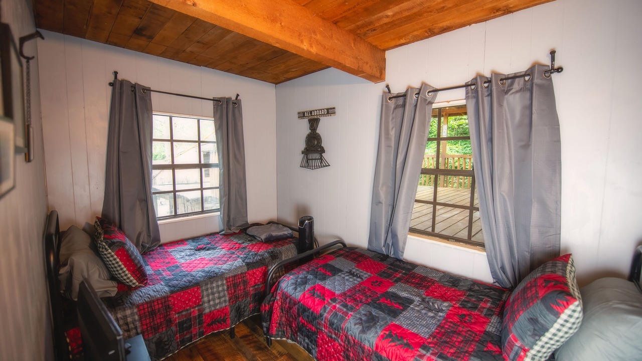 Photo of Bedroom in Cherokee