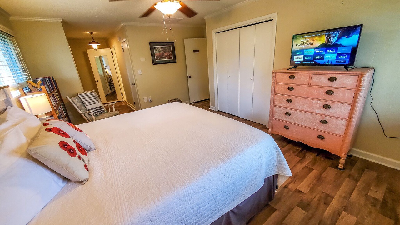 Photo of Bedroom in West Jefferson