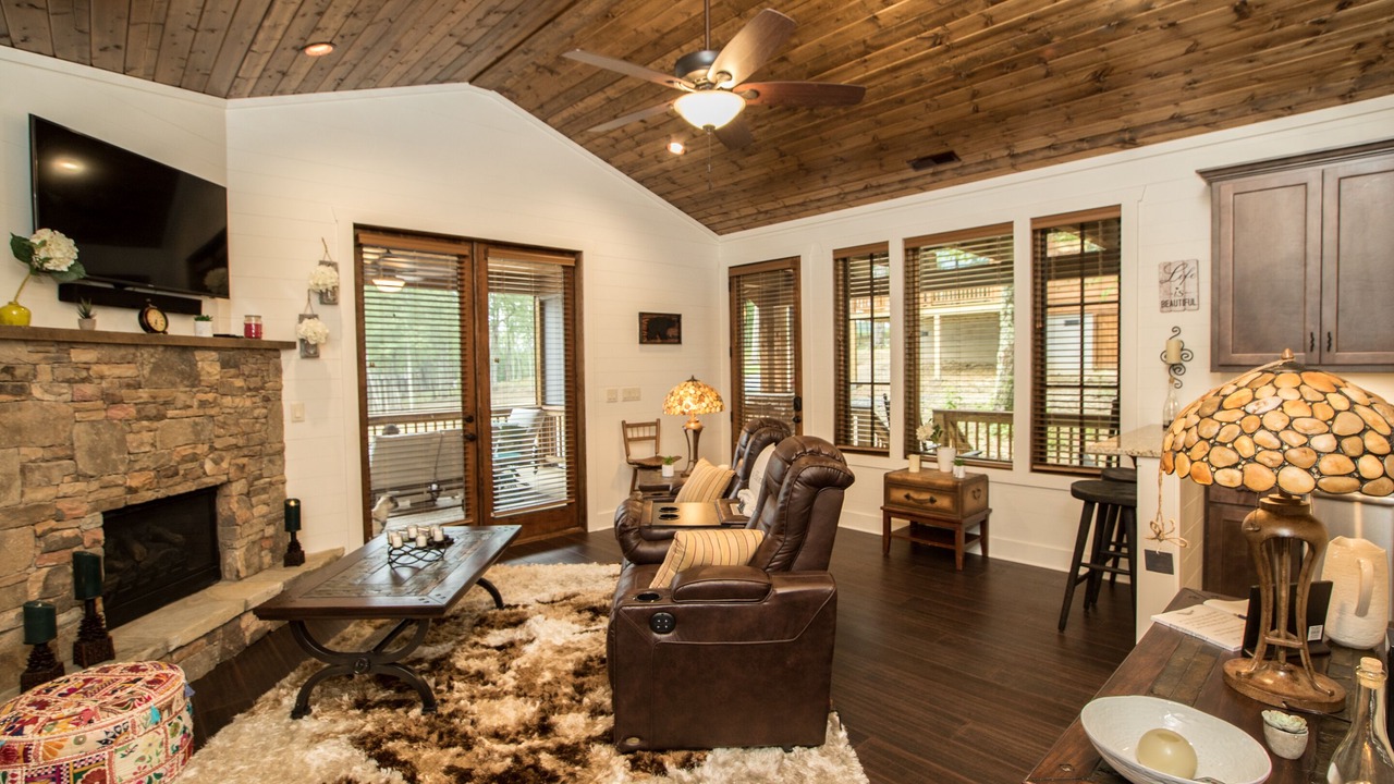 Photo of Livingroom in Glenville