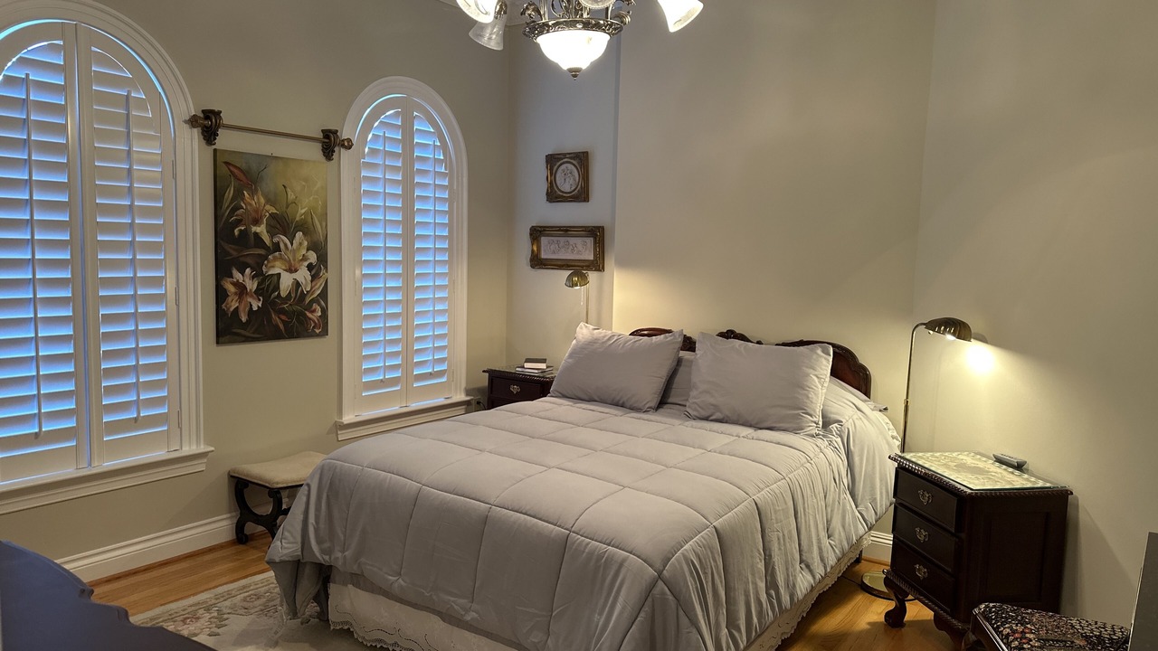 Photo of Bedroom in Hendersonville