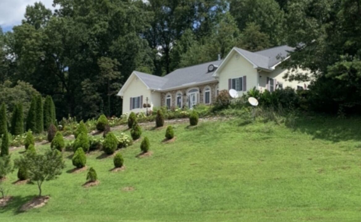 Photo of Outdoor in Hendersonville