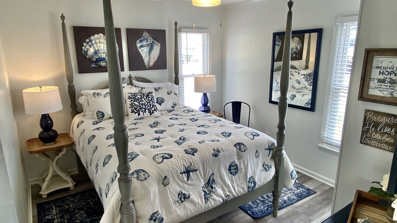 Photo of Bedroom in Holden Beach