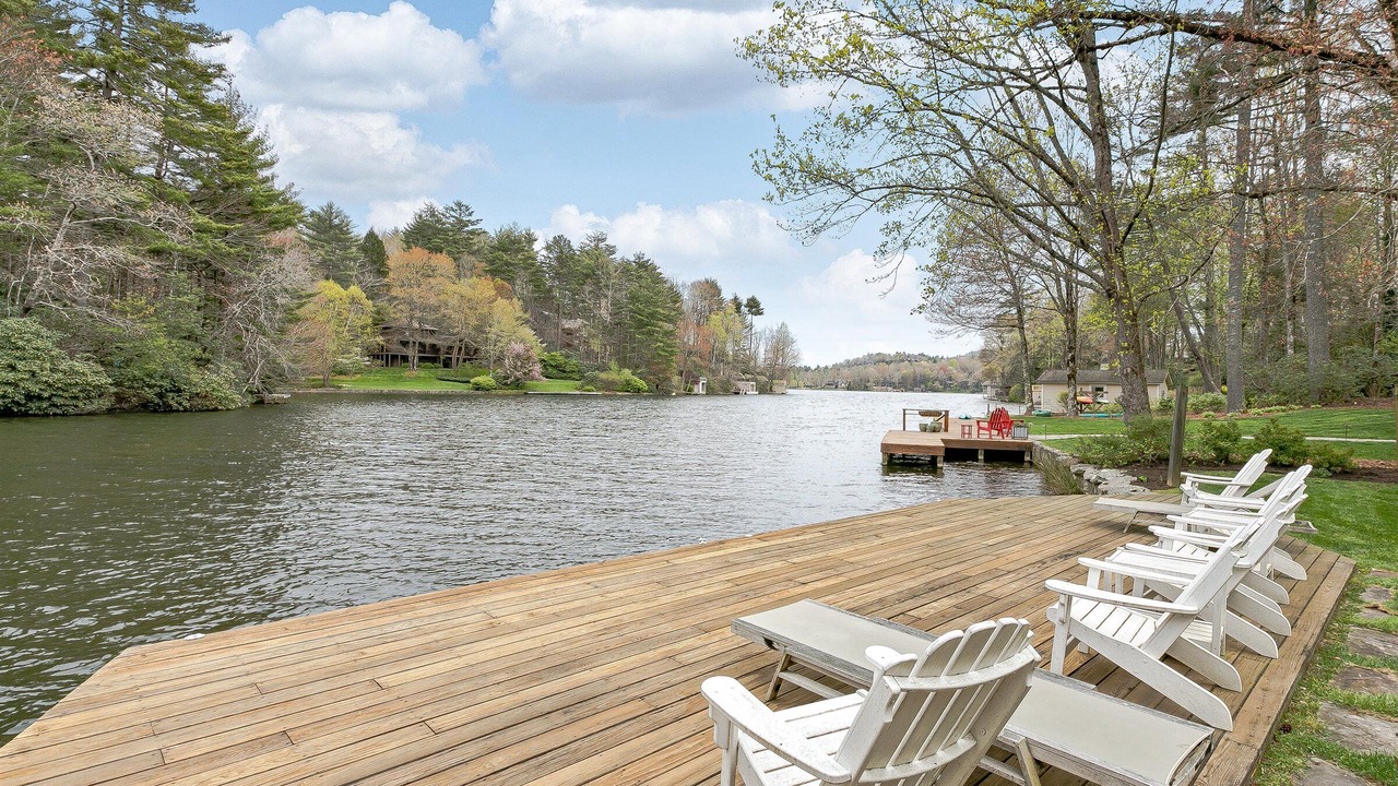 Photo of Patio Balcony in Lake Toxaway