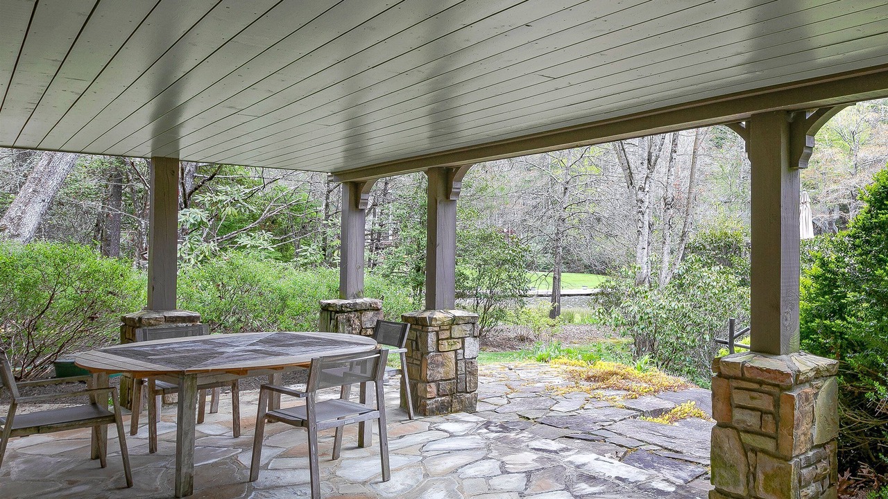 Photo of Outdoor in Lake Toxaway