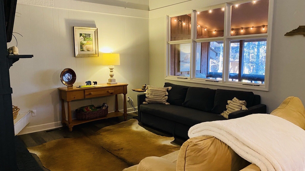 Photo of Livingroom in Sapphire