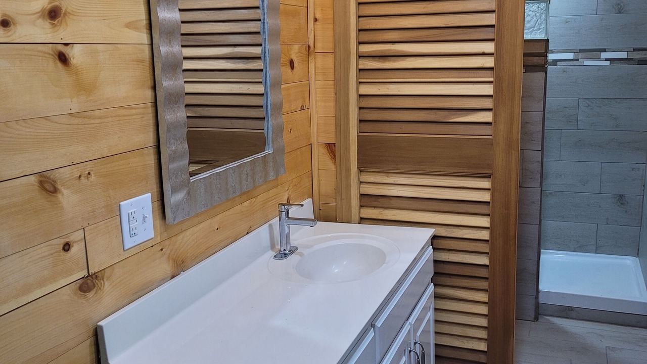 Photo of Bathroom in Rutherfordton