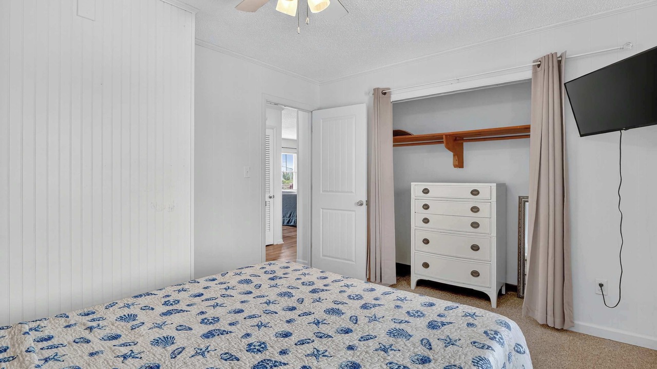 Photo of Bedroom in Topsail Beach