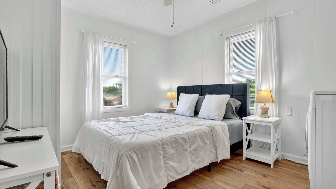 Photo of Bedroom in Topsail Beach