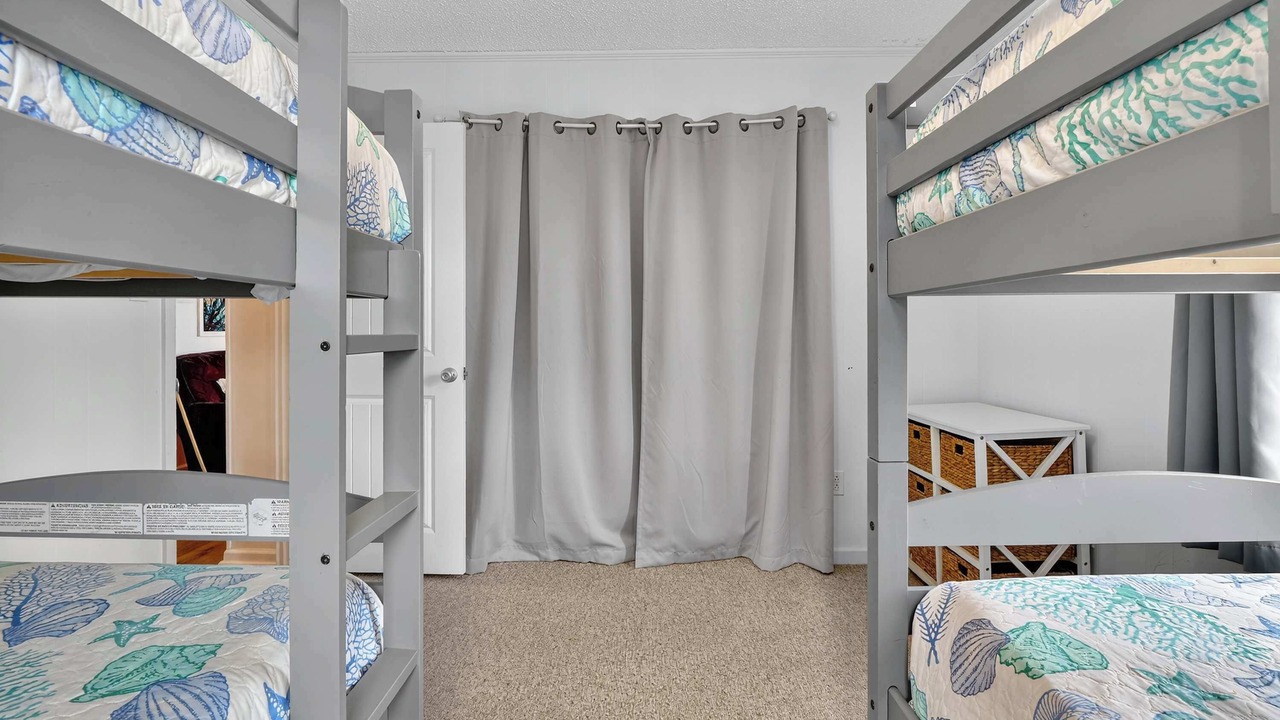 Photo of Bedroom in Topsail Beach