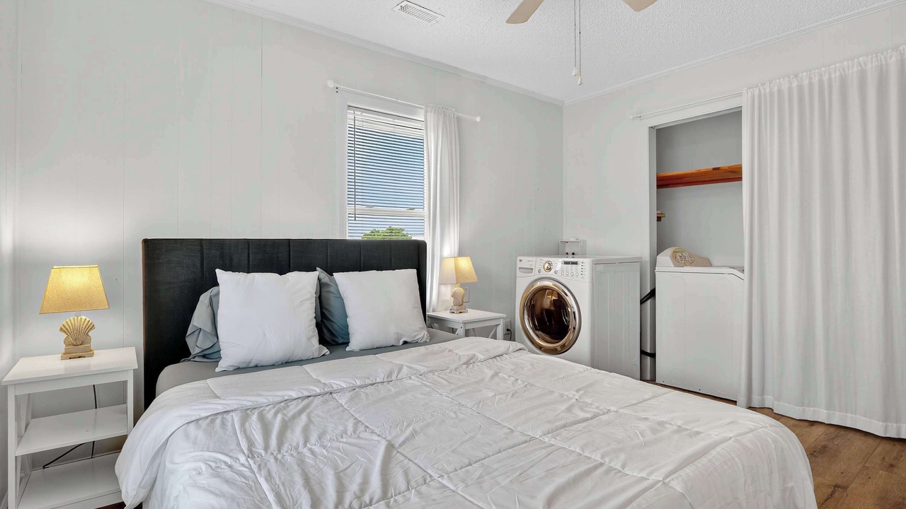 Photo of Bedroom in Topsail Beach
