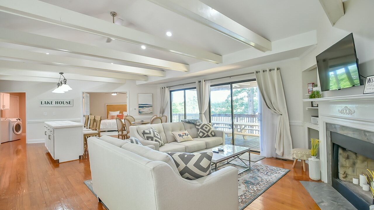 Photo of Livingroom in Semora
