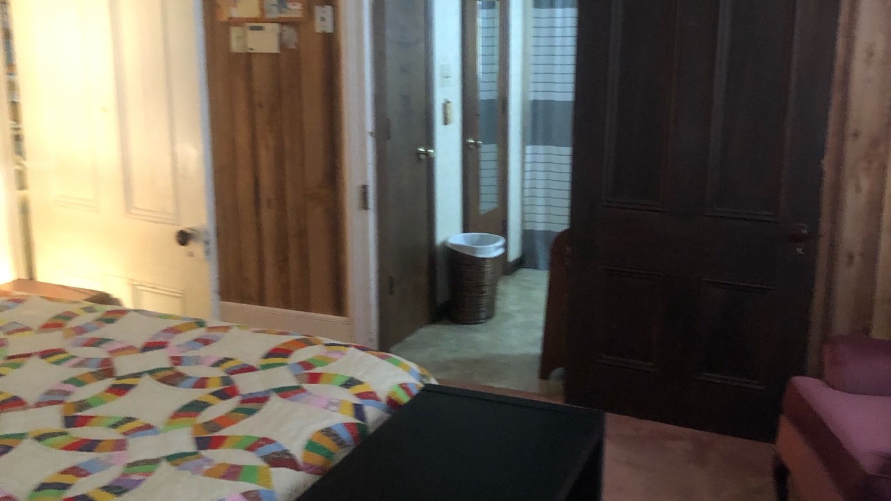Photo of Bathroom in Wayne County