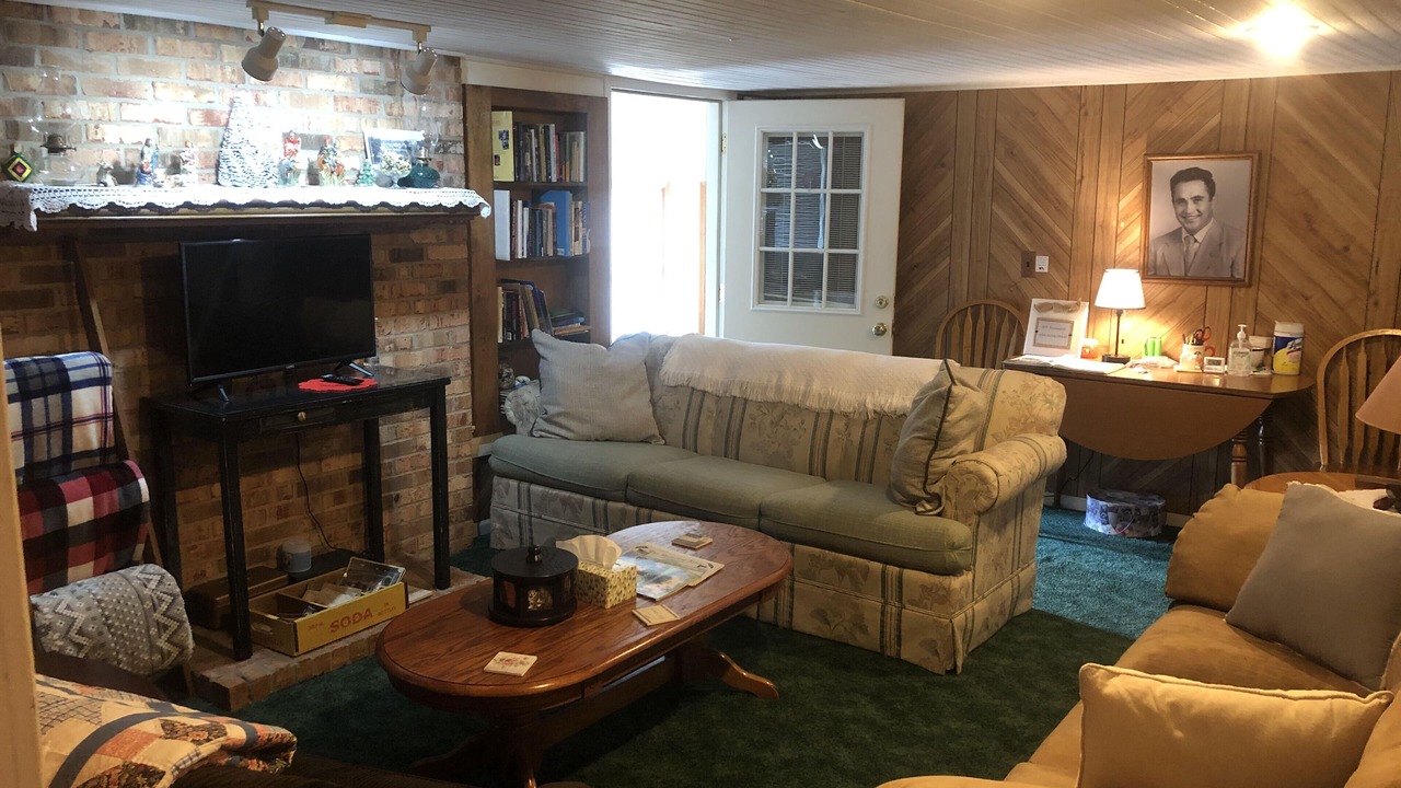 Photo of Bedroom in Wayne County