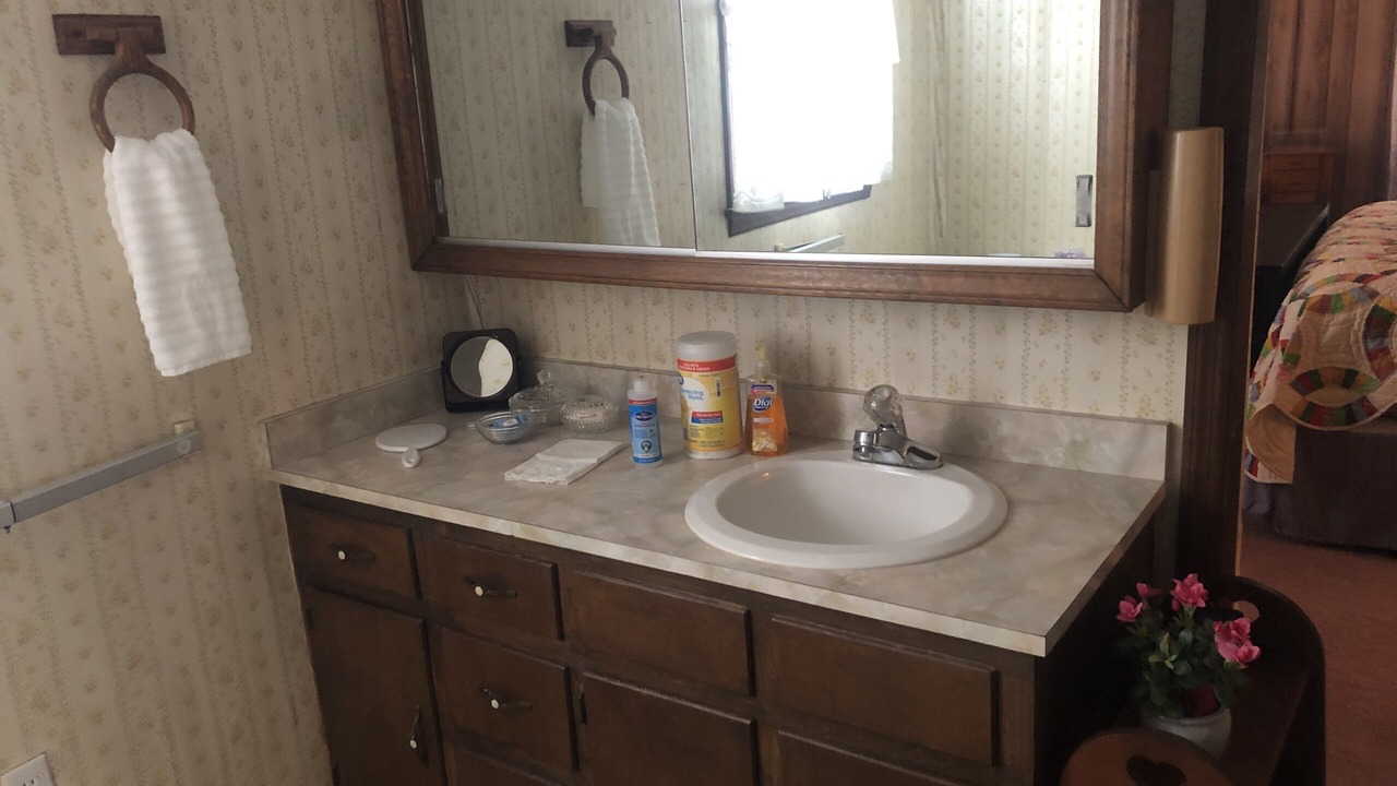 Photo of Bathroom in Wayne County