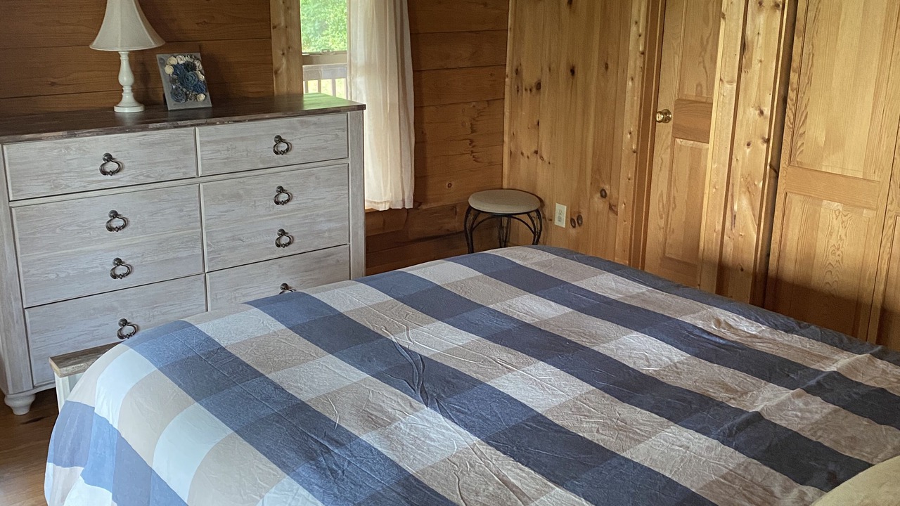 Photo of Bedroom in Rutherfordton