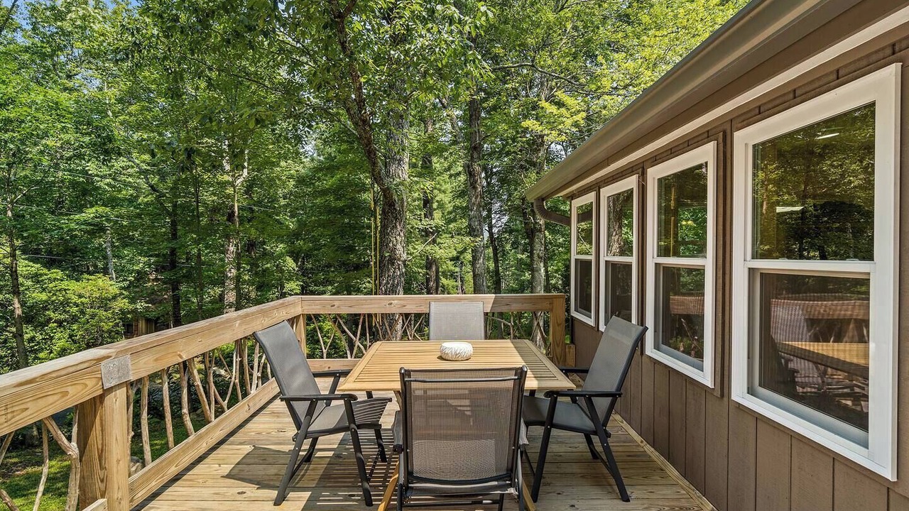 Photo of Outdoor in Newland