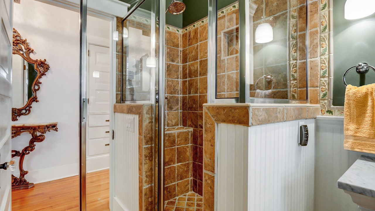 Photo of Bathroom in Old Town