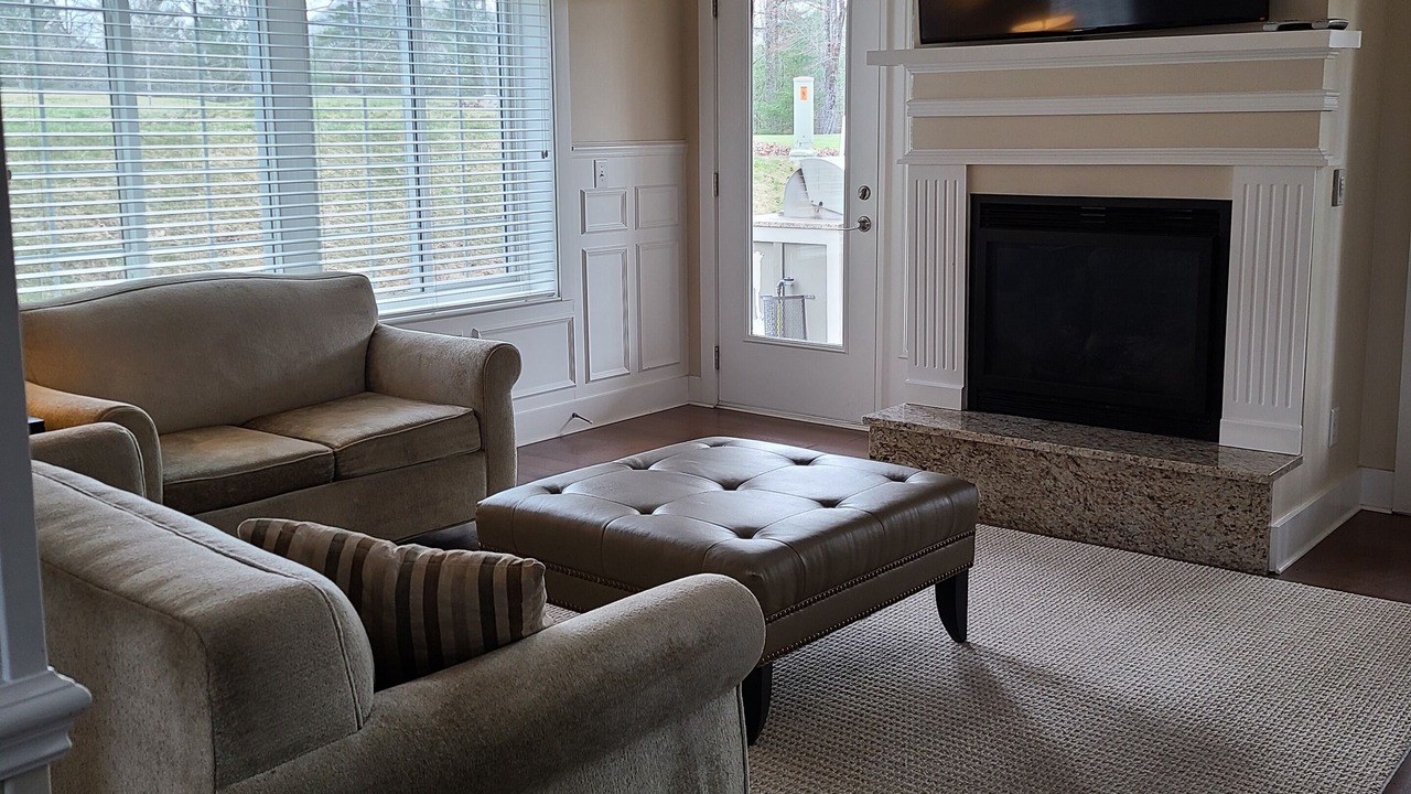 Photo of Livingroom in Cullowhee