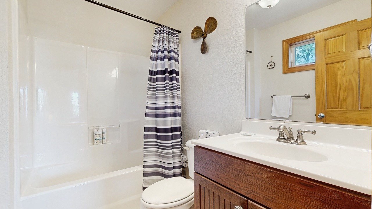 Photo of Bathroom in Wind Over Waves