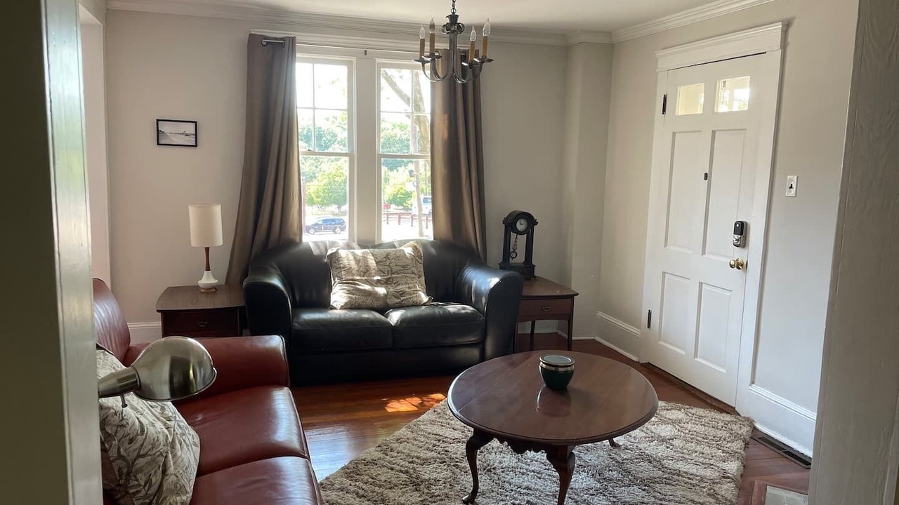 Photo of Livingroom in Winston - Salem